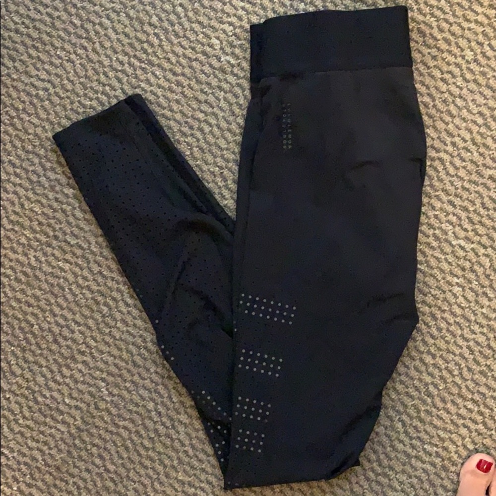 Lululemon Ride & Reflect tight size 6 black
